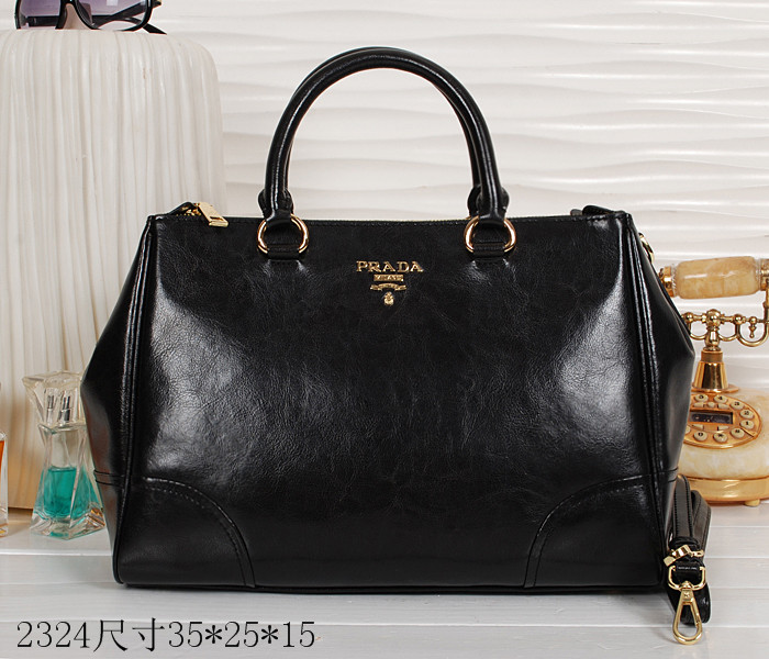 Prada borsetta in pelle nera 2324